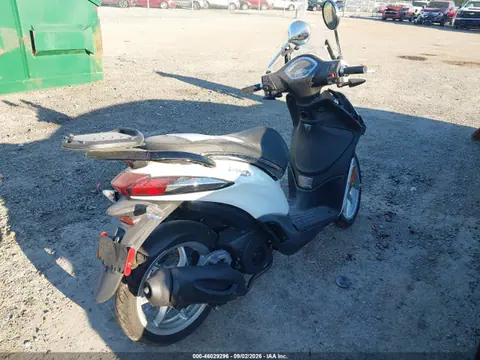 2021 Piaggio Liberty 150 VIN ZAPM898G4M7002152 фото 4