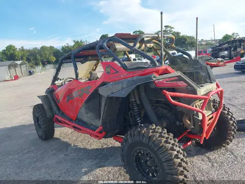 3NSR4B925LG825252 — 2020 Polaris Rzr Pro Xp 4 Premium, foto 3 de IAAI 07.10.2026, Lado derecho