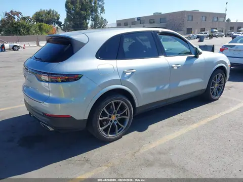 WP1AA2AY4MDA02705 — 2021 Porsche Cayenne, фото 4 з IAAI 26.10.2026, Звичайний знос