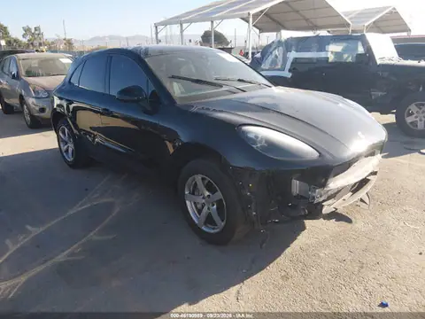 WP1AA2A57MLB18072 — 2021 Porsche Macan, Передняя и задняя части (Front & Rear), фото до ремонта