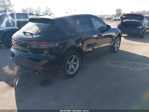 WP1AA2A57MLB18072 — 2021 Porsche Macan, photo 4 from IAAI 21.10.2026, Front and rear