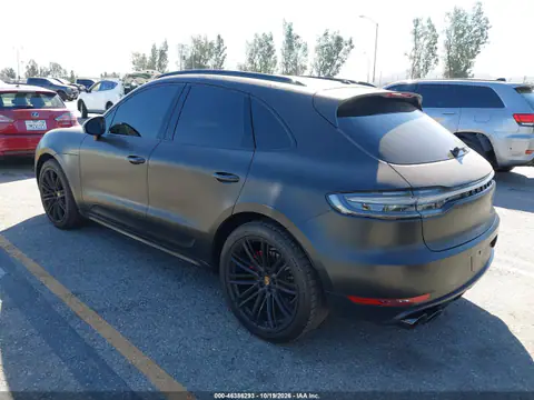 WP1AG2A59MLB51234 — 2021 Porsche Macan, foto 4 de IAAI, Daños en los bajos