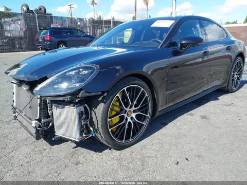 WP0AF2A74PL138031 — 2023 Porsche Panamera, ფოტო 3, IAAI, წინა მარჯვენა ნაწილი