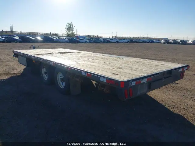 2P9BF724XJP078682 — 2018 Precision Trailer Flat Deck, фото 3 с аукциона IAAI 14.10.2026, Передняя часть