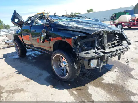 1C6RR7KT5ES117766 — 2014 RAM 1500 Express, Опрокидывание (Rollover), фото до ремонта