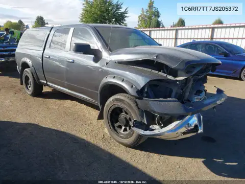 1C6RR7TT7JS205372 — 2018 RAM 1500, Parte delantera, fotos antes de reparar