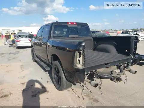 1C6RR7LTXJS142316 — 2018 RAM 1500, фото 4 с аукциона IAAI, Правый бок