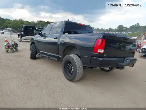 1C6RR7LT7JS294912 — 2018 RAM 1500, ფოტო 4, IAAI, მარჯვენა მხარე