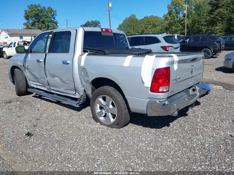 1C6RR6LT3JS333845 — 2018 RAM 1500, zdjęcie 3 z IAAI, Uszkodzenia dookoła