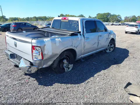 1C6RR6LT3JS333845 — 2018 RAM 1500, zdjęcie 4 z IAAI, Uszkodzenia dookoła