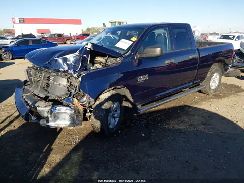 1C6RR7FG3KS578716 — 2019 RAM 1500, zdjęcie 2 z IAAI, Przód i tył