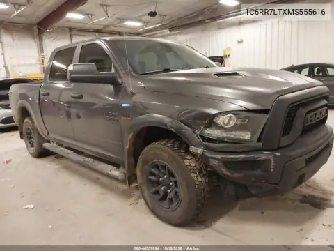 1C6RR7LTXMS555616 — 2021 RAM 1500, Parte delantera, fotos antes de reparar