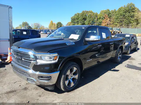 1C6SRFRTXMN817653 — 2021 RAM 1500, photo 3 from IAAI, Right side