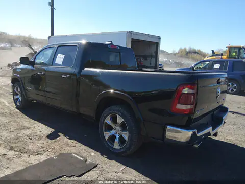 1C6SRFRTXMN817653 — 2021 RAM 1500, photo 4 from IAAI, Right side