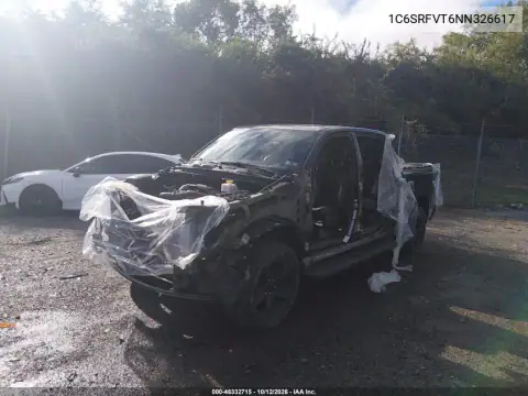 1C6SRFVT6NN326617 — 2022 RAM 1500, photo 2 from IAAI, Vandalism