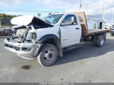 3C7WRNBL5MG569421 — 2021 RAM 5500, zdjęcie 2 z IAAI 27.10.2026, Przód