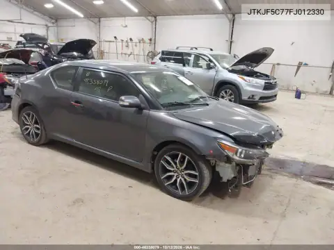 JTKJF5C77FJ012330 — 2015 Scion TC, Parte delantera, fotos antes de reparar