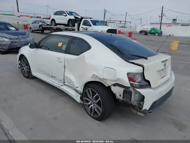 2016 Scion TC VIN JTKJF5C79GJ021239 фото 3