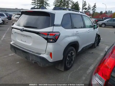 JF2SLDDC6SH525680 — 2025 Subaru Forester Premium, photo 4 from IAAI 23.10.2026, Front end