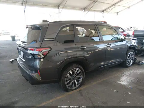 JF2SLDTC5SH610995 — 2025 Subaru Forester Touring, foto 4 de IAAI 27.10.2026, Parte delantera
