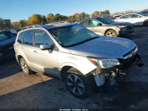 JF2SJAEC2HH433963 — 2017 Subaru Forester, Przód, zdjęć przed naprawą