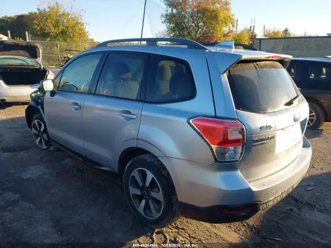 JF2SJAEC2HH433963 — 2017 Subaru Forester, zdjęcie 4 z IAAI 29.10.2026, Przód