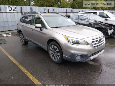 4S4BSBJC9F3240898 — 2015 Subaru Outback, Tył, zdjęć przed naprawą
