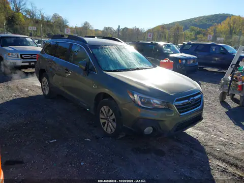 4S4BSACC0J3320560 — 2018 Subaru Outback, Right rear, before-repair photos