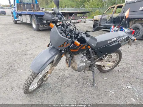 JS1SP46D2R7101156 — 2024 Suzuki DR650 SE, zdjęcie 2 z IAAI 22.10.2026, Przód