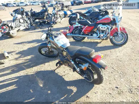 JS1NP41D6K7100327 — 2019 Suzuki LS, фото 3 з IAAI, Правий бік