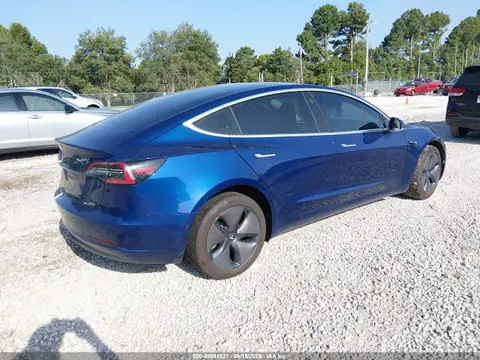 5YJ3E1EA5JF058999 — 2018 Tesla Model 3 Long Range/Mid Range, photo 4 from IAAI 15.10.2026, Left front