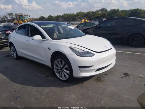 2018 Tesla Model 3 Long Range/mid Range VIN 5YJ3E1EA3JF024981 фото 1