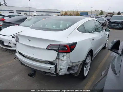 5YJ3E1EB5JF107952 — 2018 Tesla Model 3 Long Range/Performance, photo 4 from IAAI 26.10.2026, Rear end