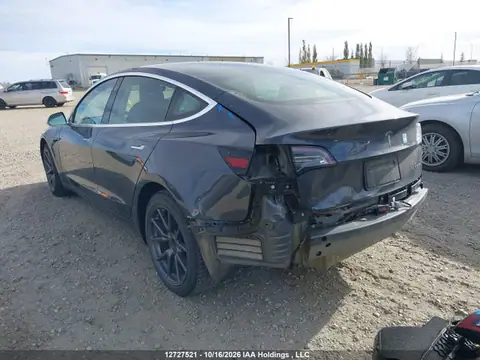 5YJ3E1EB9KF251005 — 2019 Tesla Model 3 Long Range/Performance, photo 3 from IAAI 20.10.2026, Rear end