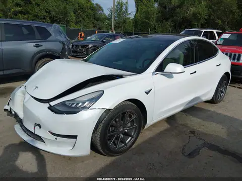 5YJ3E1EB9KF192277 — 2019 Tesla Model 3 Long Range/Performance, zdjęcie 2 z IAAI 22.10.2026, Przód
