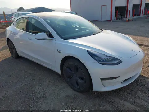 5YJ3E1EB1KF510568 — 2019 Tesla Model 3 Long Range/Performance, Left side (Left Side), before-repair photos