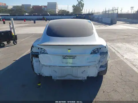 5YJ3E1EB3KF514377 — 2019 Tesla Model 3 Long Range/Performance, ფოტო 17, IAAI 28.10.2026, უკანა ნაწილი