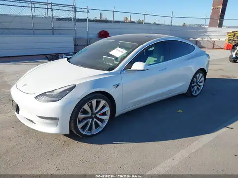 5YJ3E1EB3KF514377 — 2019 Tesla Model 3 Long Range/Performance, photo 2 from IAAI 28.10.2026, Rear end