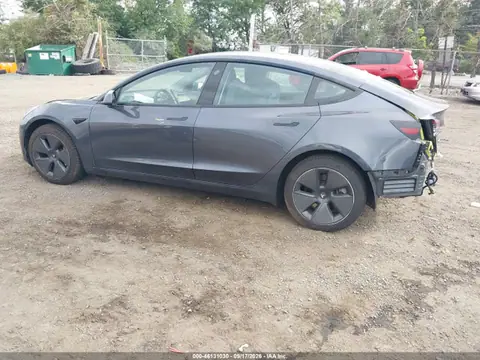 5YJ3E1EB2NF334991 — 2022 Tesla Model 3 Long Range, foto 3 de IAAI 22.10.2026, Parte trasera