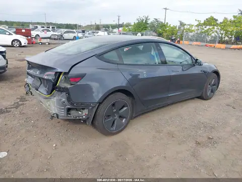5YJ3E1EB2NF334991 — 2022 Tesla Model 3 Long Range, foto 4 de IAAI 22.10.2026, Parte trasera
