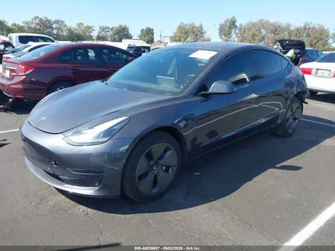 2021 Tesla Model 3 Standard Range Plus Rear-wheel Drive VIN 5YJ3E1EA1MF083547 фото 2