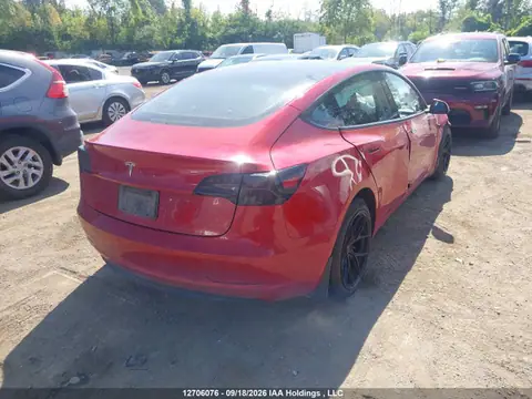 5YJ3E1EA7MF985085 — 2021 Tesla Model 3 Standard Range/Standard Range Plus, zdjęcie 4 z IAAI 21.10.2026, Przód