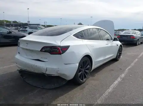 5YJ3E1EB9JF111616 — 2018 Tesla Model 3, фото 4 з IAAI, Задня частина