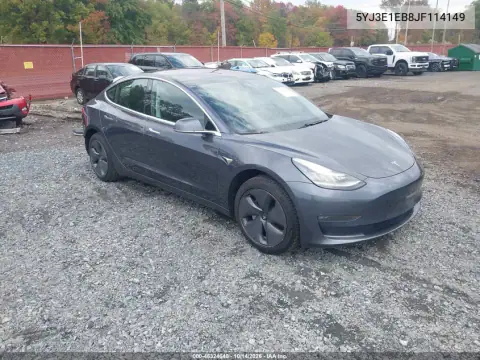 5YJ3E1EB8JF114149 — 2018 Tesla Model 3, Parte trasera, fotos antes de reparar