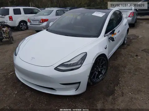 5YJ3E1EB1JF088929 — 2018 Tesla Model 3, zdjęcie 2 z IAAI, Lewy przód