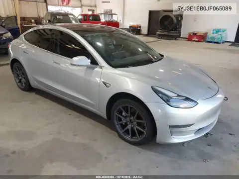 5YJ3E1EB0JF065089 — 2018 Tesla Model 3, Lewy przód, zdjęć przed naprawą