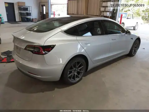 5YJ3E1EB0JF065089 — 2018 Tesla Model 3, photo 4 from IAAI, Left front