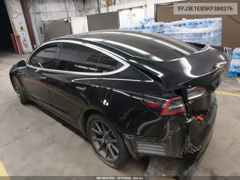 5YJ3E1EB5KF388376 — 2019 Tesla Model 3, photo 3 from IAAI, Rear end