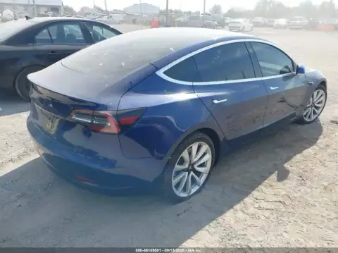 5YJ3E1EB7LF787498 — 2020 Tesla Model 3, photo 4 from IAAI, Left front