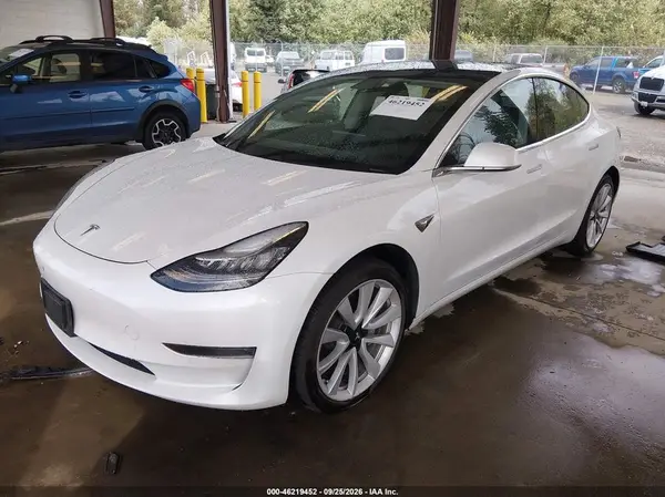 5YJ3E1EB4LF721426 — 2020 Tesla Model 3, photo 2 from IAAI, Left rear